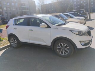 2015 Kia Sportage III Рестайлинг, белый, 1470000 рублей, вид 3