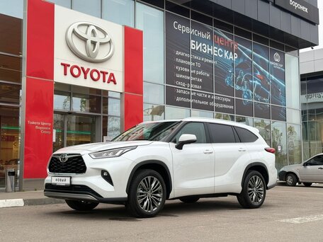2025 Toyota Highlander IV (XU70), белый, 5550000 рублей, вид 1