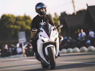 2014 Honda CBR 1000 RR/RA Fireblade, белый, 1040000 рублей, вид 2