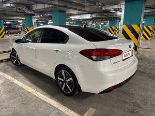 2018 Kia Cerato III Рестайлинг (Classic), белый, 1500000 рублей, вид 5