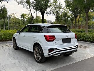 2022 Audi Q2 L 35 TFSI I Рестайлинг, белый, 1950000 рублей, вид 3