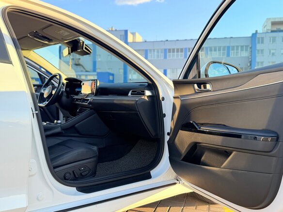 2021 Kia K5 III, белый, 2900000 рублей - вид 13