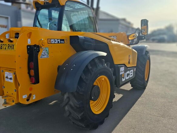 2024 JCB 531-70, золотистый, 11990000 рублей - вид 11