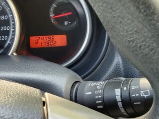 2010 Nissan Tiida I Рестайлинг, белый, 760000 рублей, вид 3