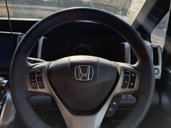 2014 Honda Stepwgn IV Рестайлинг, чёрный, 1499990 рублей - вид 15