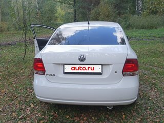 2012 Volkswagen Polo V, белый, 665000 рублей, вид 4