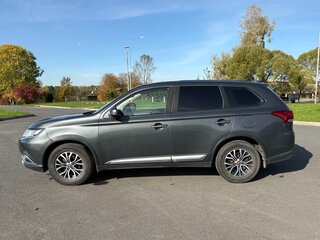 2016 Mitsubishi Outlander III Рестайлинг 2, серый, 1399000 рублей, вид 4