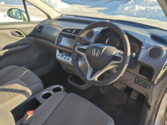 2012 Honda Stream II Рестайлинг, серебристый, 850000 рублей - вид 6