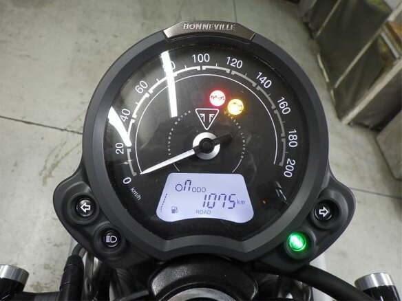 2025 Triumph Scrambler, зелёный, 1060000 рублей - вид 11