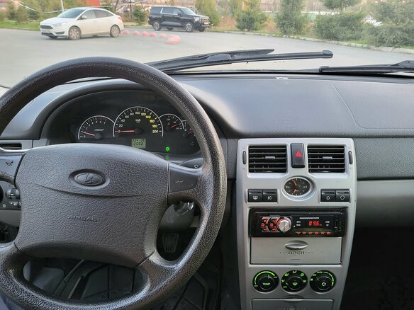 2010 Lada (ВАЗ) Priora I, зелёный, 380000 рублей - вид 24