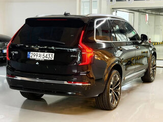 2026 Volvo XC90 B6 II Рестайлинг 2, чёрный, 8196972 рублей, вид 3