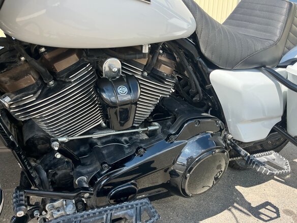 2017 Harley-Davidson Road Glide Limited, белый, 1899000 рублей - вид 12