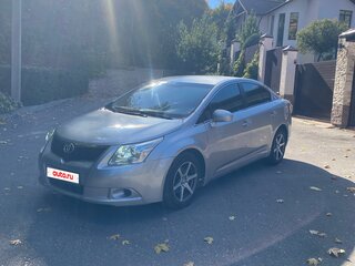 2009 Toyota Avensis III, серебристый, 880000 рублей, вид 1