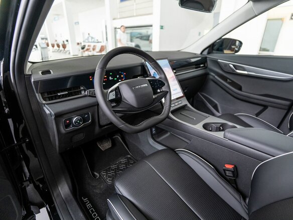 2026 Jeland J6, чёрный, 2549000 рублей - вид 8