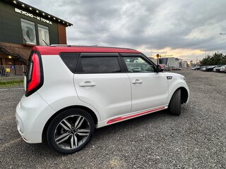 2018 Kia Soul II Рестайлинг, белый, 1700000 рублей, вид 4
