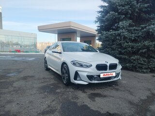 2022 BMW 1 серии 120i III (F52) Рестайлинг, белый, 2440000 рублей, вид 4