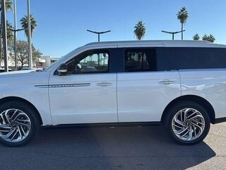 2025 Lincoln Navigator V, белый, 19500000 рублей, вид 2