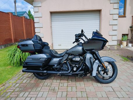 2021 Harley-Davidson Road Glide Limited, серый, 2299000 рублей, вид 1