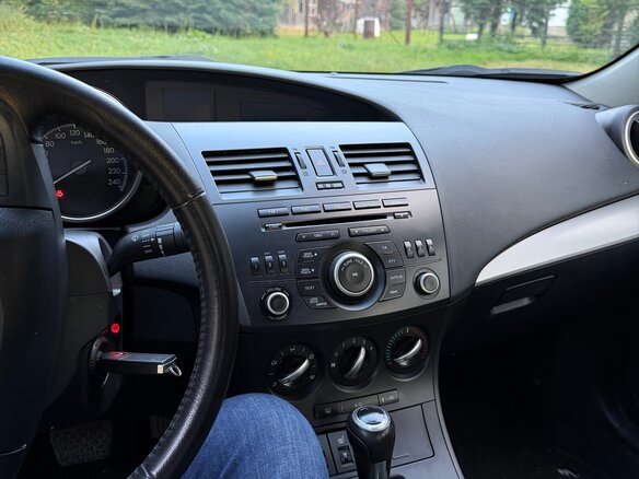 2013 Mazda 3 II (BL) Рестайлинг, белый - вид 24