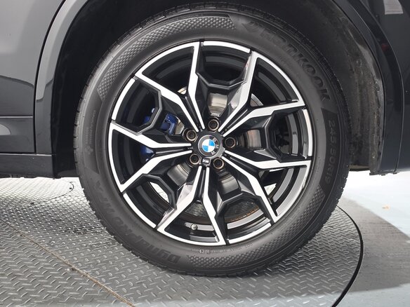 2022 BMW X3 20i xDrive III (G01) Рестайлинг, чёрный, 4900000 рублей - вид 22