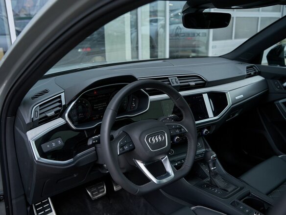 2025 Audi Q3 45 TFSI II (F3), серый, 4749900 рублей - вид 6