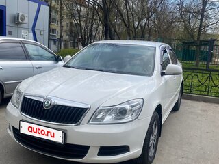 2012 Skoda Octavia II (A5) Рестайлинг, белый, 1000000 рублей, вид 1