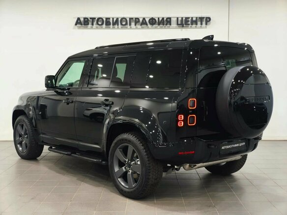 2026 Land Rover Defender 110 II, чёрный - вид 3