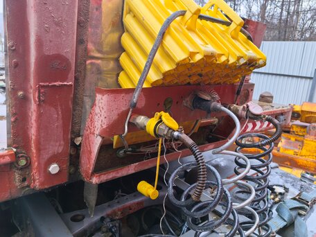2007 Scania P-series, красный, 3400000 рублей, вид 4