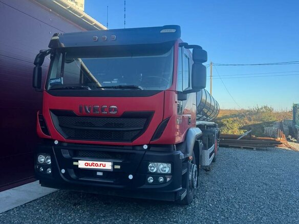 2016 Iveco Stralis, красный, 8000000 рублей