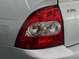 2014 Lada (ВАЗ) Priora I Рестайлинг, серебристый, 399000 рублей, вид 3