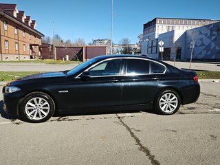 2014 BMW 5 серии 528i xDrive VI (F10/F11/F07) Рестайлинг, чёрный, 2000000 рублей, вид 4