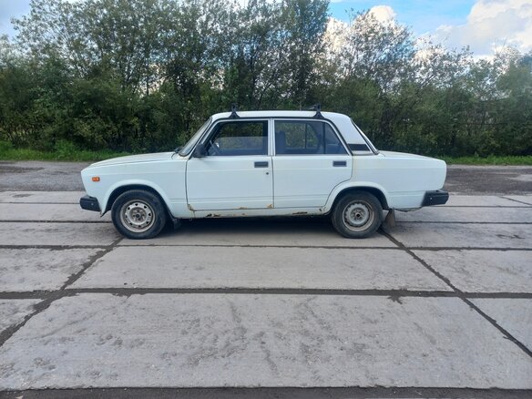 2008 Lada (ВАЗ) 2107, белый, 170000 рублей - вид 4