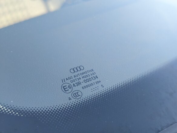2015 Audi A3 III (8V), пурпурный, 1100000 рублей - вид 22