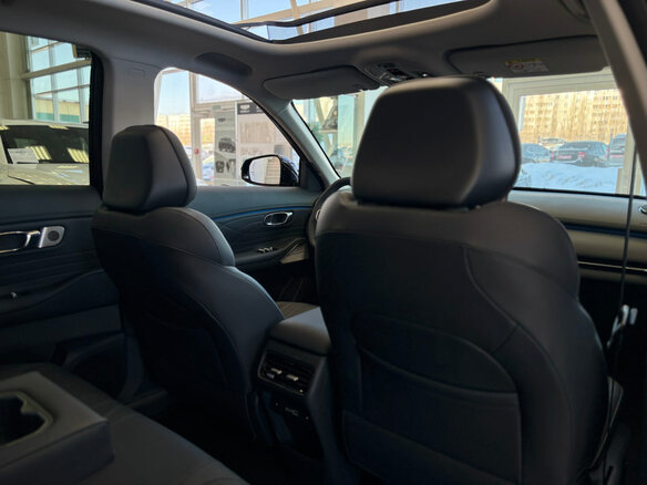 2026 Geely EX5 Гибрид EM-R, чёрный, 3829990 рублей - вид 9