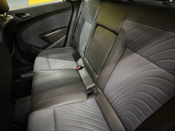 2013 Opel Astra J Рестайлинг, белый, 890000 рублей - вид 12