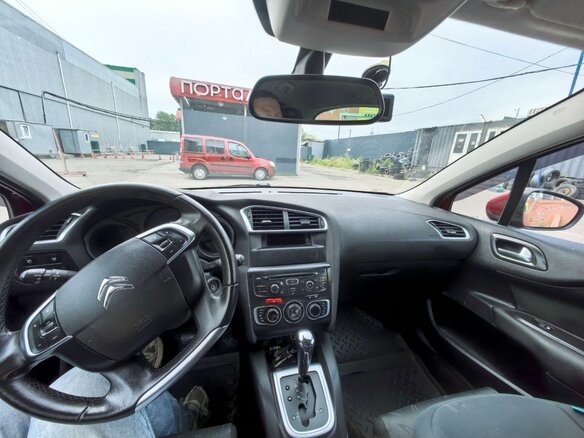 2012 Citroen C4 II, красный, 620000 рублей - вид 8