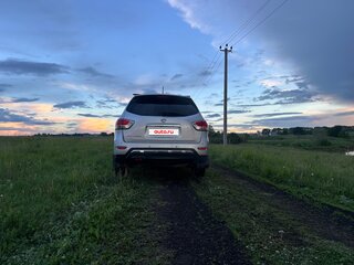 2014 Nissan Pathfinder IV, серебристый, 1800000 рублей, вид 3