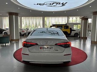 2022 Honda Civic XI, белый, 1360000 рублей, вид 4