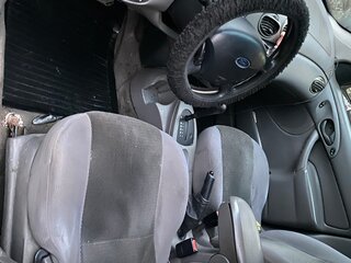 2004 Ford Focus I Рестайлинг (North America), серый, 230000 рублей, вид 5
