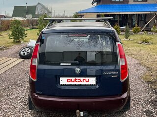 2010 Skoda Roomster I Рестайлинг, красный, 265000 рублей, вид 3