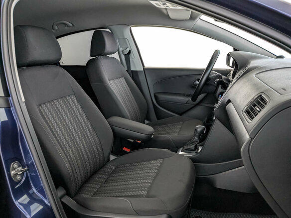 2017 Volkswagen Polo V Рестайлинг, синий - вид 22