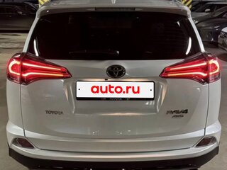 2018 Toyota RAV4 IV (XA40) Рестайлинг, белый, 2250000 рублей, вид 2