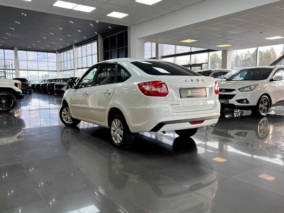 2021 Lada (ВАЗ) Granta I Рестайлинг, белый, 670000 рублей - вид 5