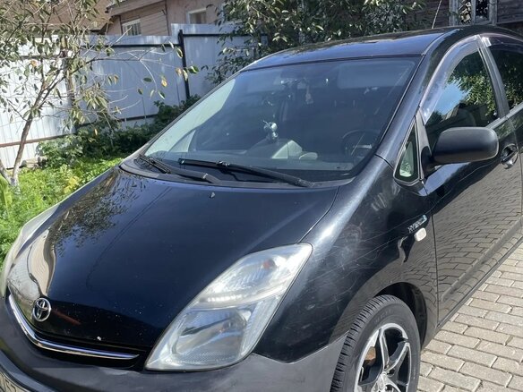 2009 Toyota Prius II Рестайлинг (XW20), чёрный, 750000 рублей