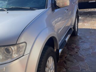 2013 Mitsubishi Pajero Sport II, серебристый, 1550000 рублей, вид 2