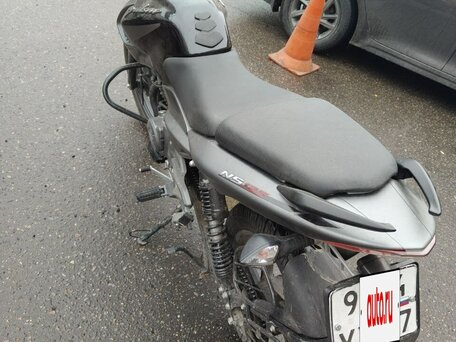 2021 Bajaj Pulsar NS 125, чёрный, 160000 рублей, вид 5