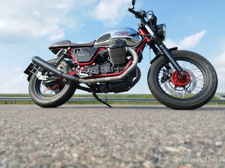 2014 Moto Guzzi V 7, серебристый, 464356 рублей, вид 1