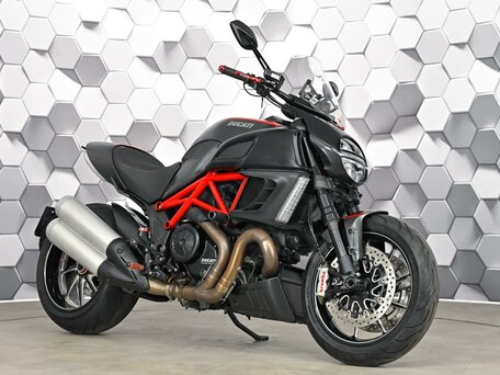 2011 Ducati Diavel Carbon, чёрный, 799000 рублей, вид 1