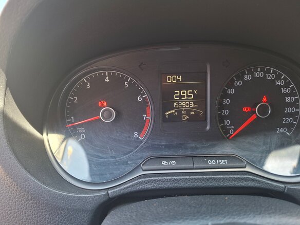 2017 Volkswagen Polo V Рестайлинг, белый, 930000 рублей - вид 4