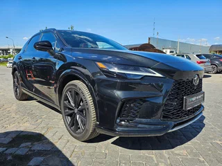 2026 Lexus RX 500h V, чёрный, 12890000 рублей, вид 4